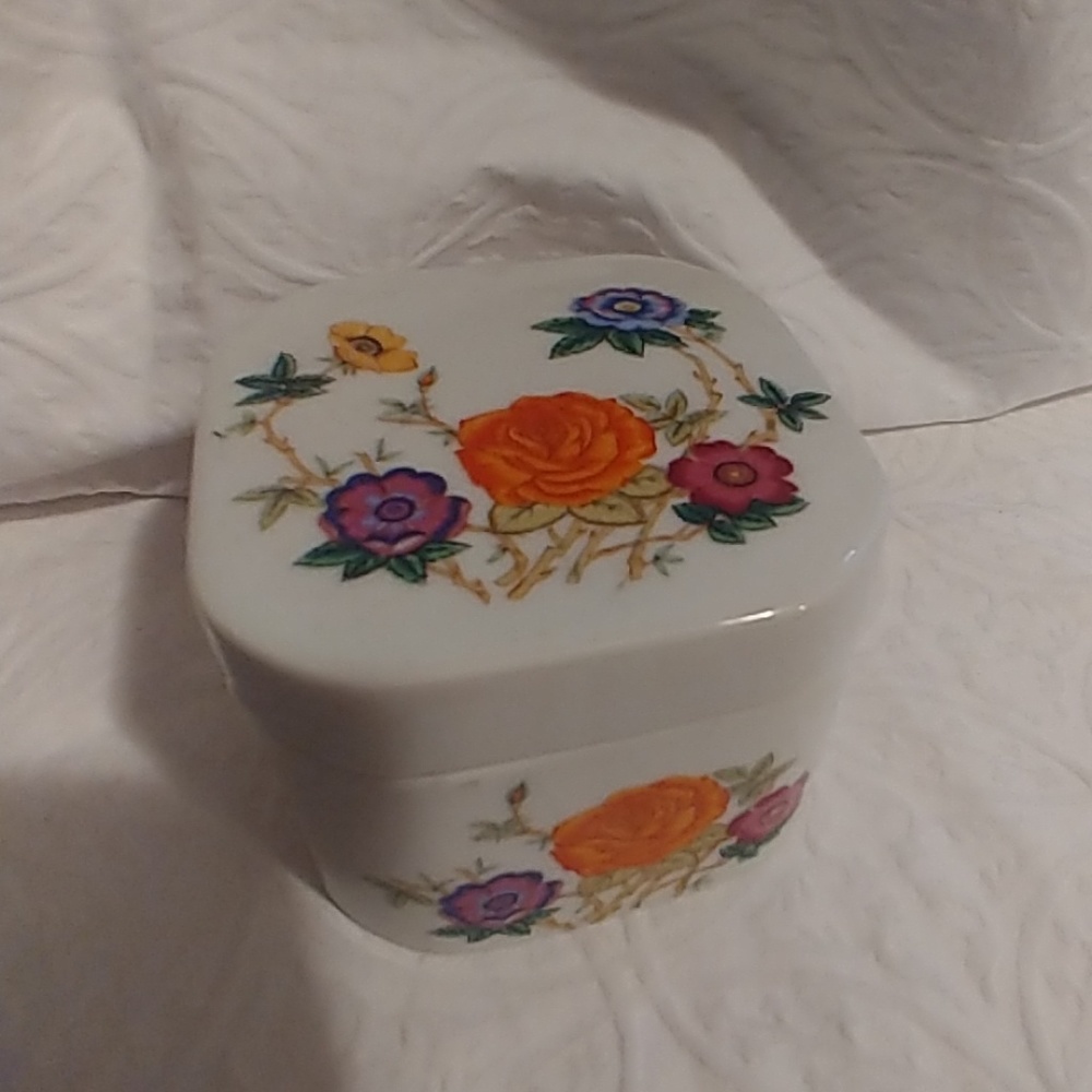 Vintage trinket/dresser dish Takahashi